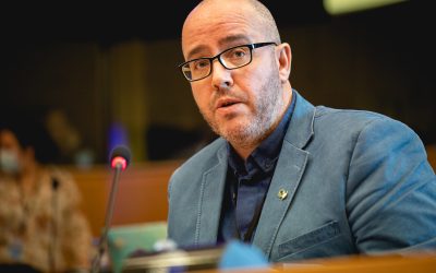 MacManus raises extortionate childcare costs in European Parliament